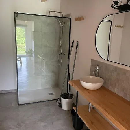 Apartament Aronces